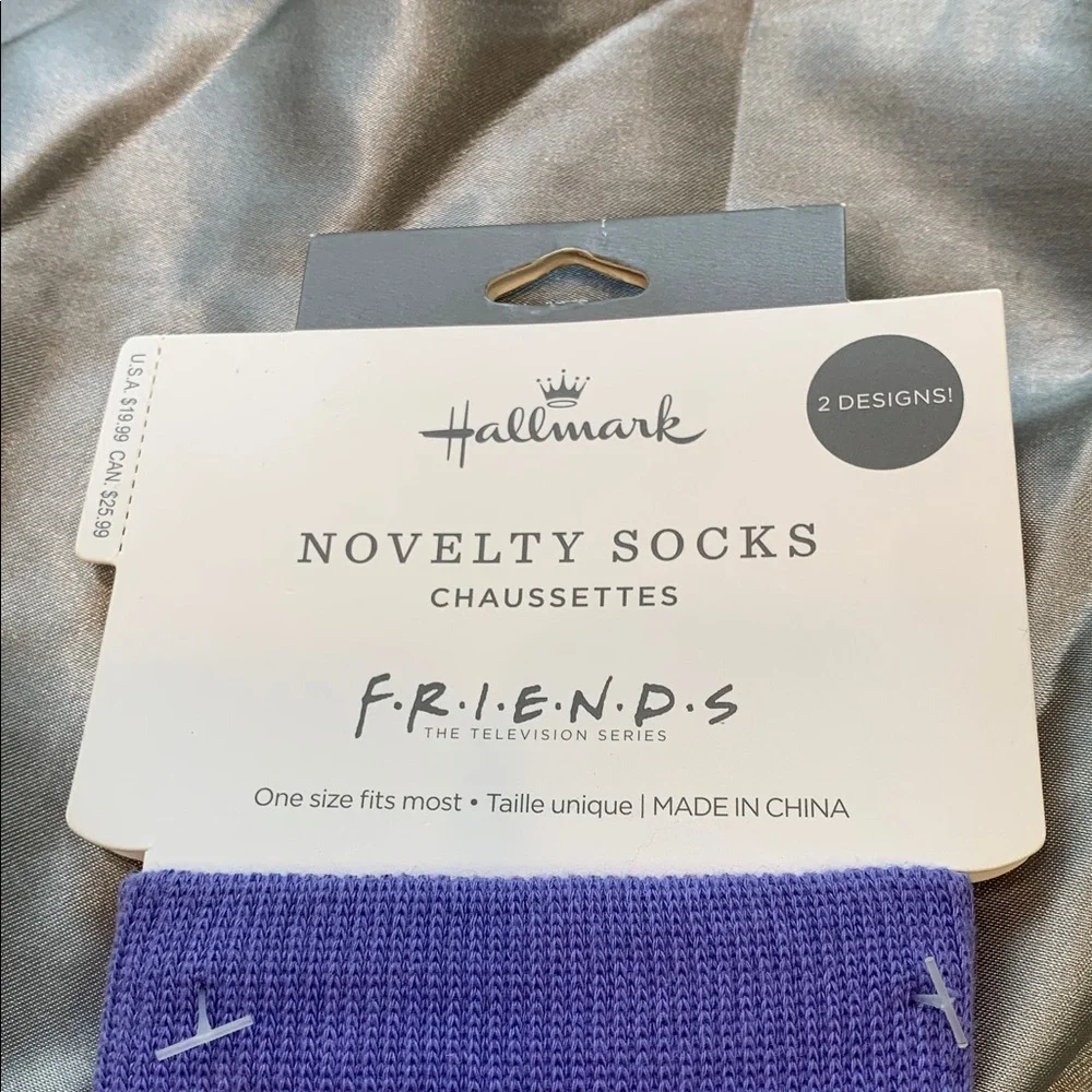 🌹Hallmark • Friends Novelty Socks “Turkey Head” • NWT